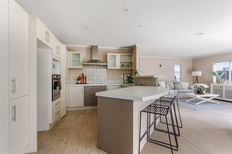 Photo of property in 98b Milton Road, Otumoetai, Tauranga, 3110