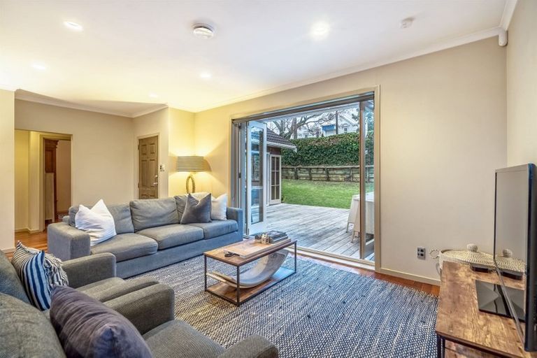 Photo of property in 1/15 Rodney Road, Northcote Point, Auckland, 0627