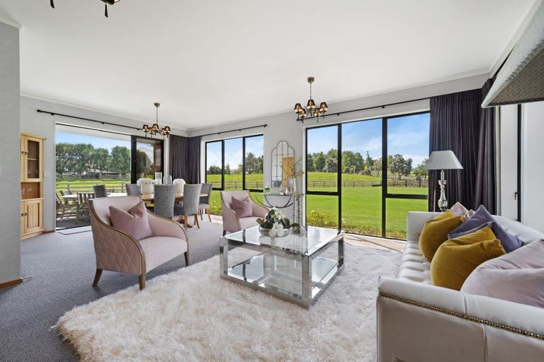 Photo of property in 30 Clifton Road, Whitford, Howick, 2571