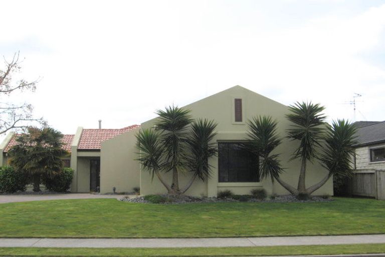 Photo of property in 36 Beachwater Drive, Papamoa Beach, Papamoa, 3118