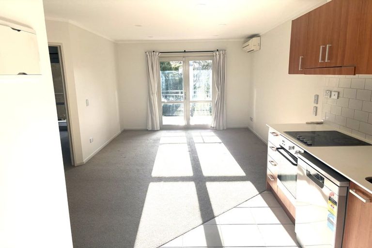 Photo of property in The Grand Apartments, 2c/4 Kell Drive, Albany, Auckland, 0632