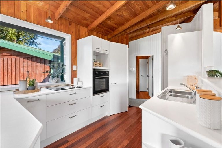 Photo of property in 8 Stonehaven Drive, Maungakaramea, Whangarei, 0178