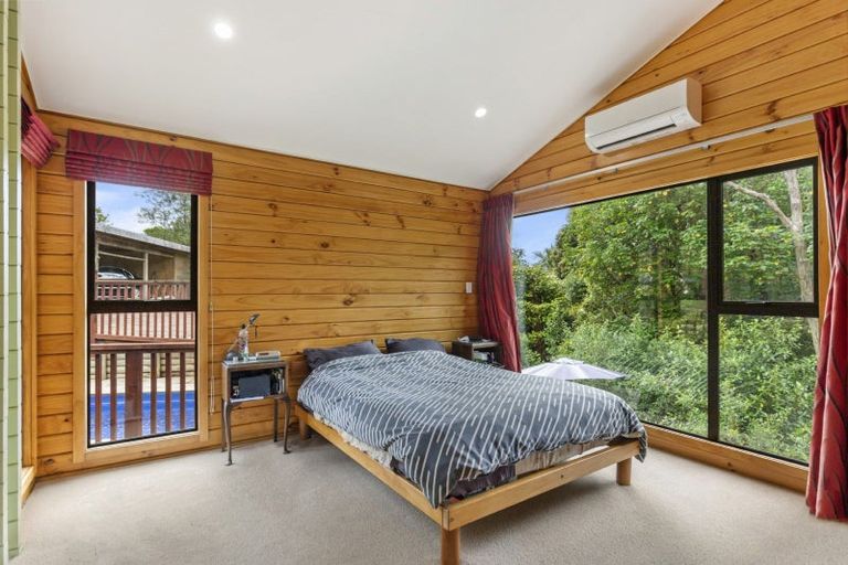 Photo of property in 233 Golf Road, Titirangi, Auckland, 0604