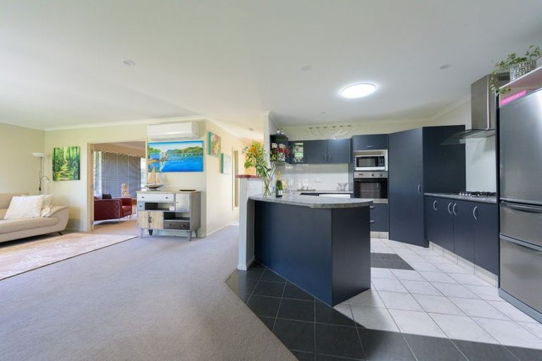 Photo of property in 10 Parkerfield Place, Motueka, 7120