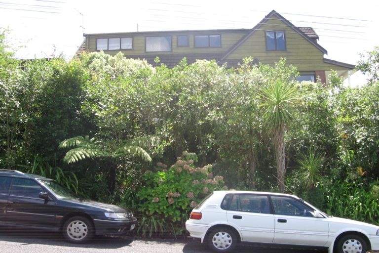 Photo of property in 2/35 Belmont Terrace, Milford, Auckland, 0620