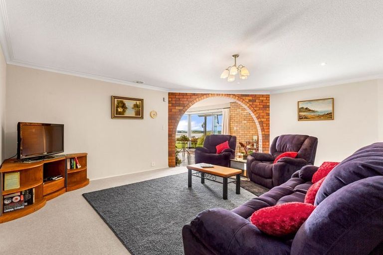 Photo of property in 76 Hillside Heights Road, Huntly, 3771