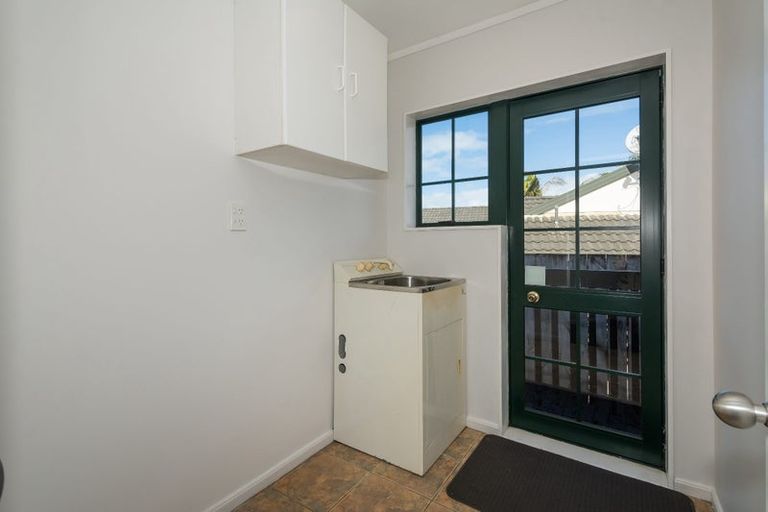 Photo of property in 23 Hugh Green Drive, Pinehill, Auckland, 0632