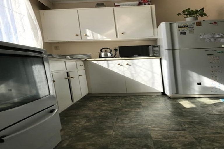 Photo of property in 108 Eden Street, Island Bay, Wellington, 6023