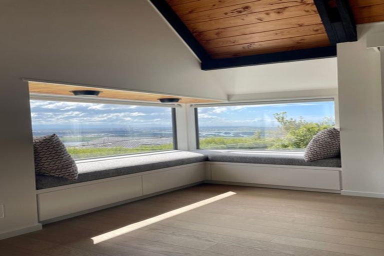 Photo of property in 136a Major Hornbrook Road, Mount Pleasant, Christchurch, 8081