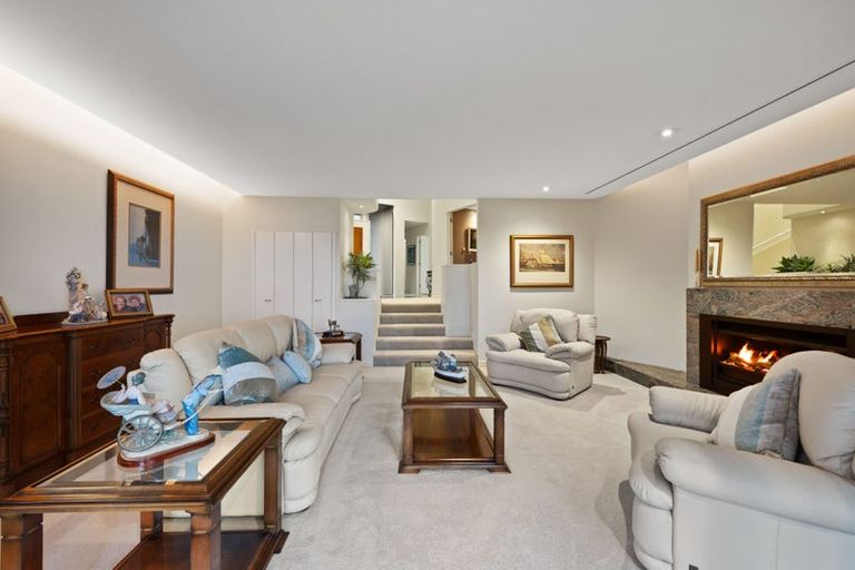 Photo of property in 37 Clyside Avenue, Half Moon Bay, Auckland, 2012