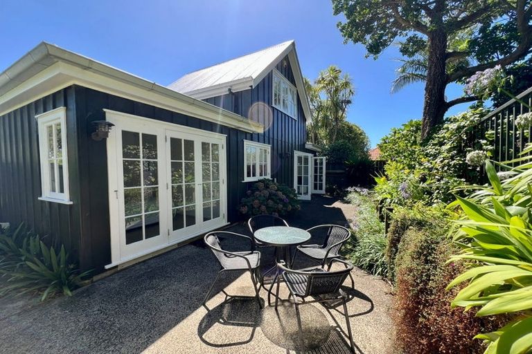 Photo of property in 64 Church Street, Devonport, Auckland, 0624