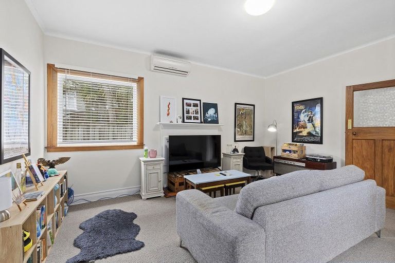 Photo of property in 2 Caprera Street, Melrose, Wellington, 6023