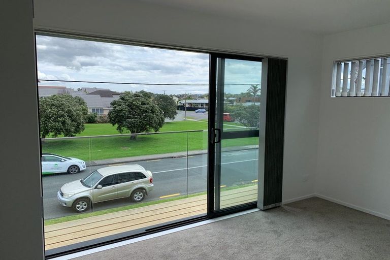 Photo of property in 94d Bay Street, Red Beach, 0932