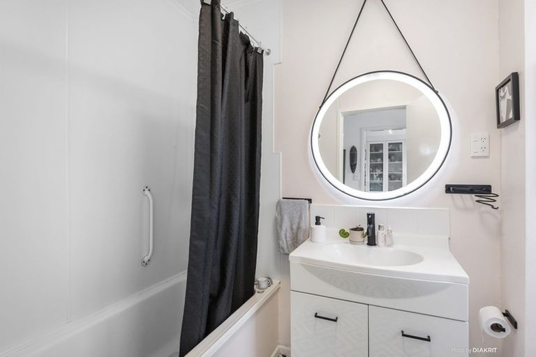 Photo of property in 83 Washington Avenue, Brooklyn, Wellington, 6021