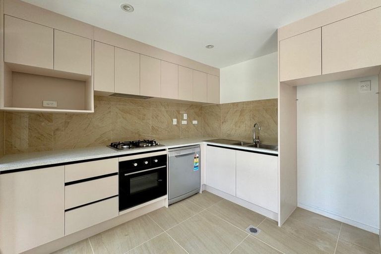 Photo of property in 86 Priestley Drive, Bucklands Beach, Auckland, 2014