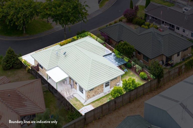 Photo of property in 37 Hastings Place, Hamilton Lake, Hamilton, 3204