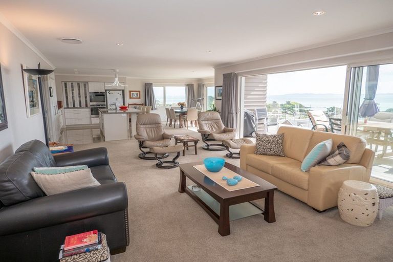 Photo of property in 6 Christine Drive, Coopers Beach, 0420