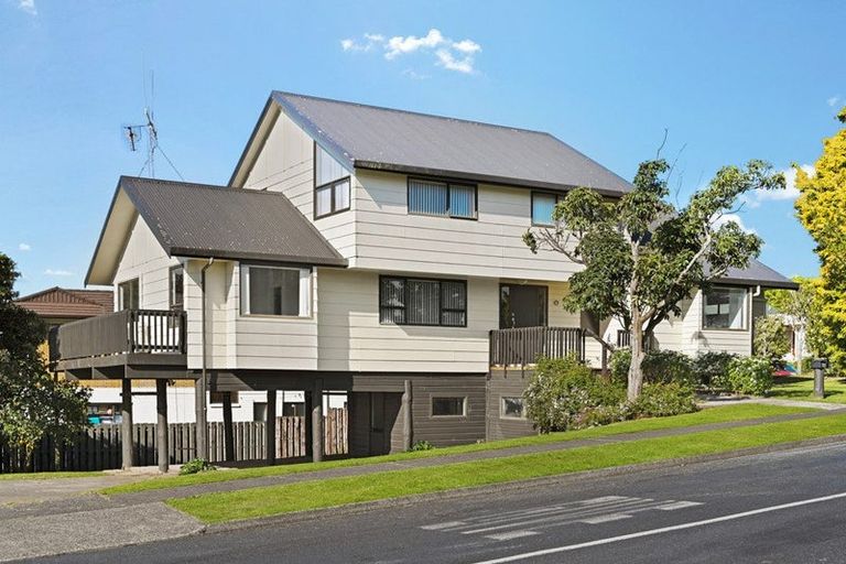 Photo of property in 83 Gilbass Avenue, Hamilton Lake, Hamilton, 3204