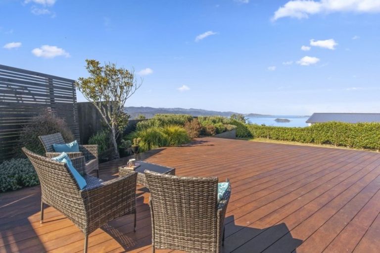 Photo of property in 13 Wattle Grove, Maungaraki, Lower Hutt, 5010