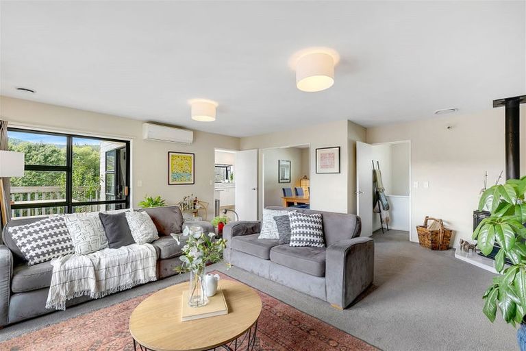 Photo of property in 308 Main Road, Tawa, Wellington, 5028