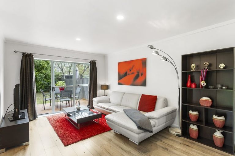 Photo of property in 1/351 West Coast Road, Glen Eden, Auckland, 0602