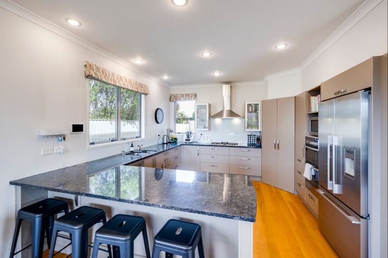 Photo of property in 154b Avondale Road, Greenmeadows, Napier, 4112