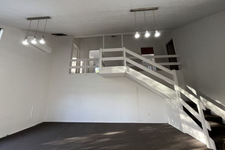 Photo of property in 26 Orinda Close, Botany Downs, Auckland, 2010