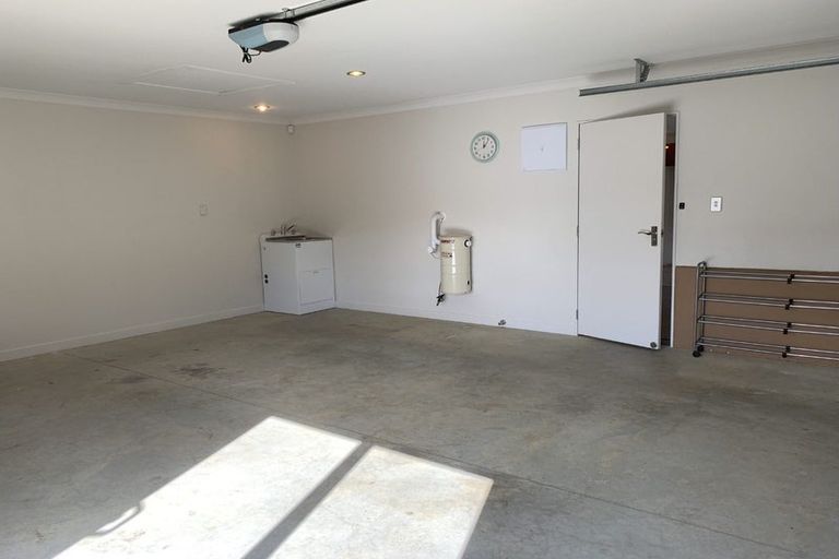 Photo of property in 4 Park Grove, Belmont, Lower Hutt, 5010