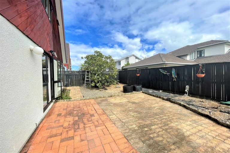 Photo of property in 2/17 Morrow Avenue, Bucklands Beach, Auckland, 2012