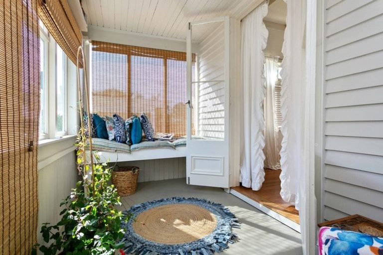 Photo of property in 2 Cook Street, Leamington, Cambridge, 3432