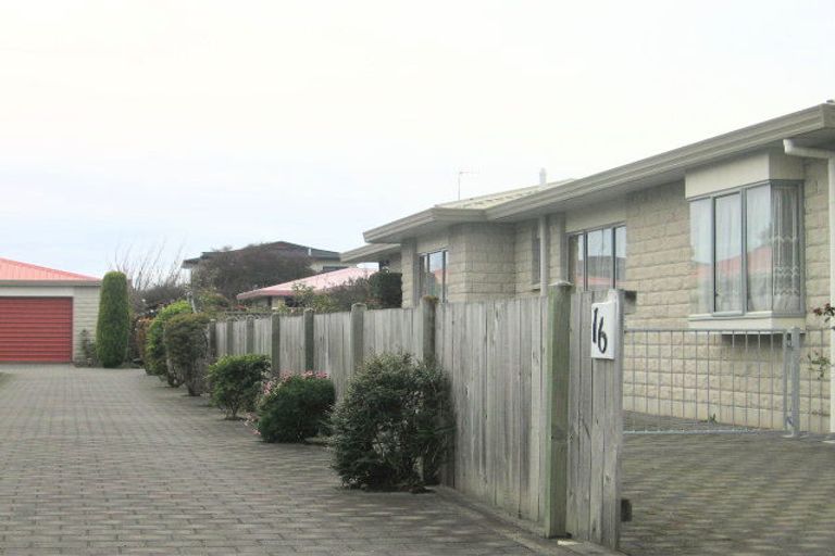 Photo of property in 16 Hetley Crescent, Taradale, Napier, 4112