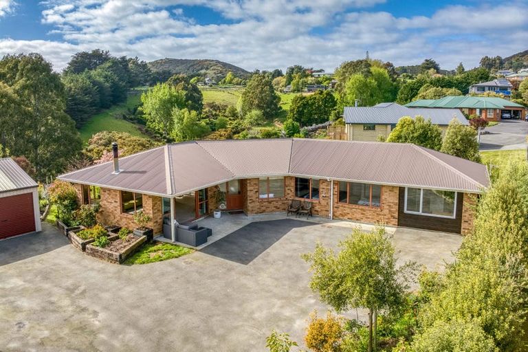 Photo of property in 35 Seaton Road, Portobello, Dunedin, 9014