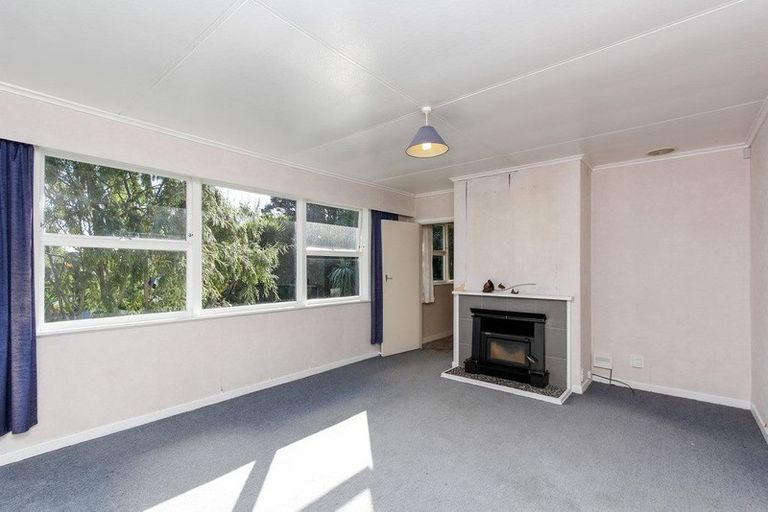 Photo of property in 9 Sardinha Place, Marfell, New Plymouth, 4310