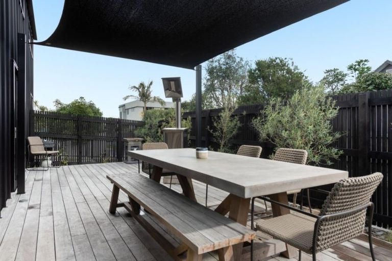 Photo of property in 347b Oceanbeach Road, Mount Maunganui, 3116