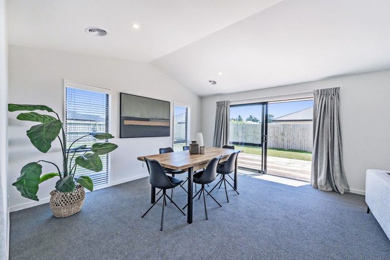 Photo of property in 22 Suffolk Drive, Kirwee, 7571