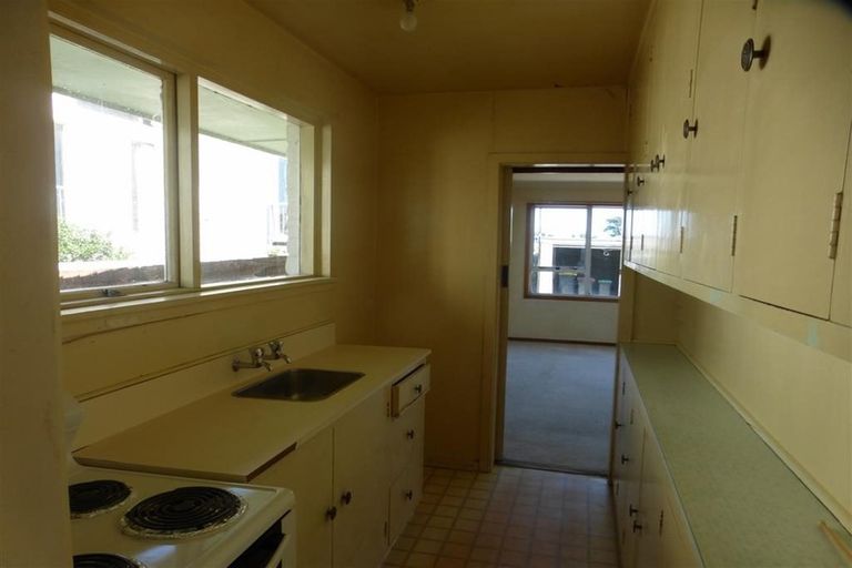 Photo of property in 2/245 Marine Parade, New Brighton, Christchurch, 8061