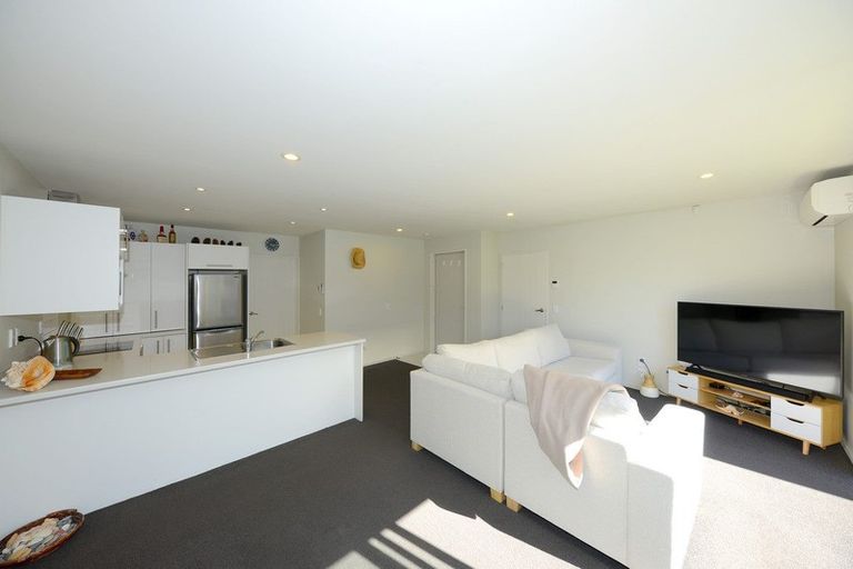 Photo of property in 2/43 Waltham Road, Sydenham, Christchurch, 8023