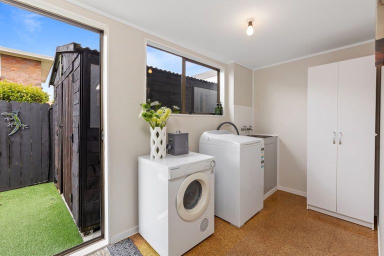 Photo of property in 1/20 Pine Road, Orewa, 0931