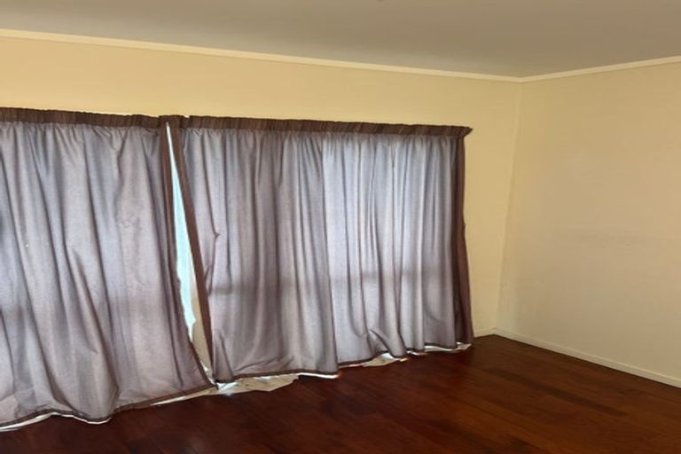 Photo of property in 41 Rathgar Road, Henderson, Auckland, 0610
