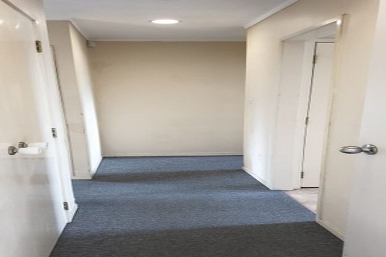 Photo of property in 1/6 Manuroa Road, Takanini, 2112