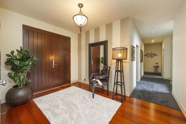 Photo of property in 17a Montgomery Terrace, Hokowhitu, Palmerston North, 4410