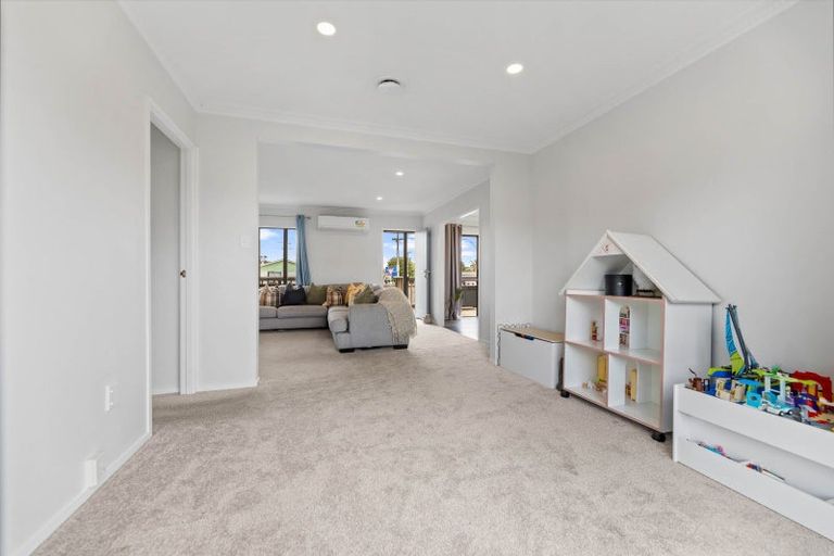 Photo of property in 1 Jasmine Avenue, Dinsdale, Hamilton, 3204