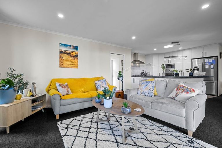 Photo of property in 444a Bower Avenue, Parklands, Christchurch, 8083