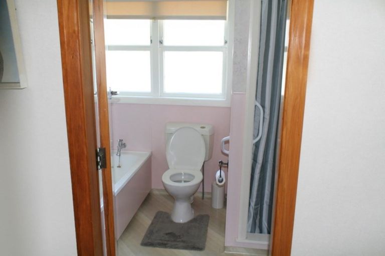 Photo of property in 18 Grant Street, Dannevirke, 4930