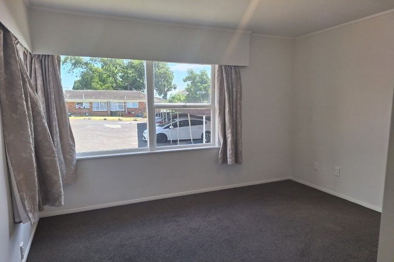 Photo of property in 28 Landscape Road, Papatoetoe, Auckland, 2025