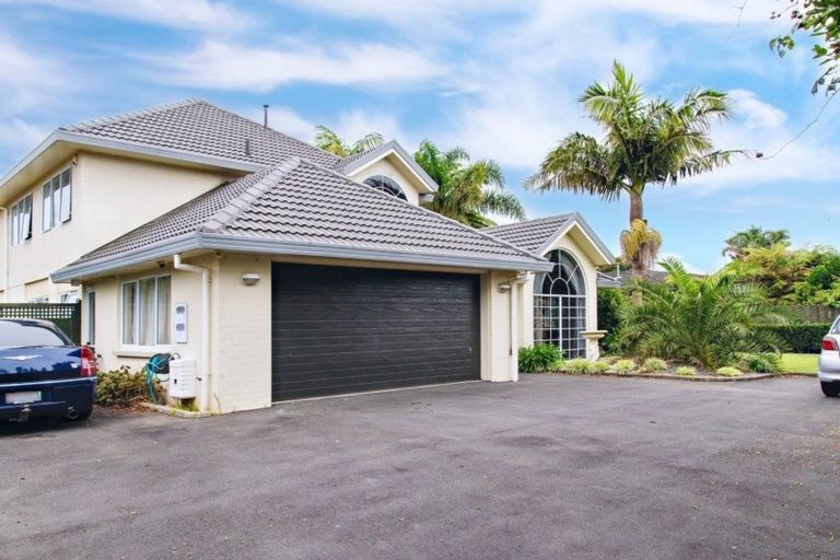 Photo of property in 21 Chippewa Place, Conifer Grove, Takanini, 2112