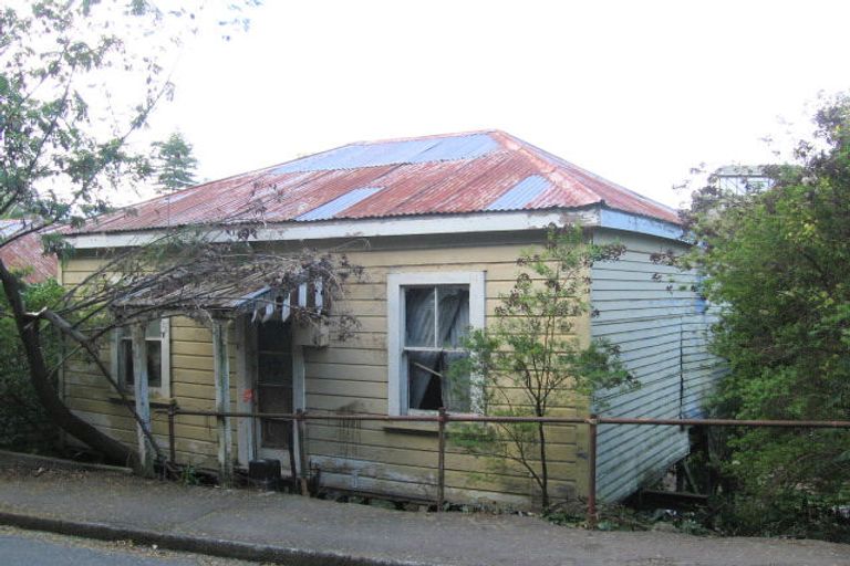 Photo of property in 14 Burlington Road, Hospital Hill, Napier, 4110