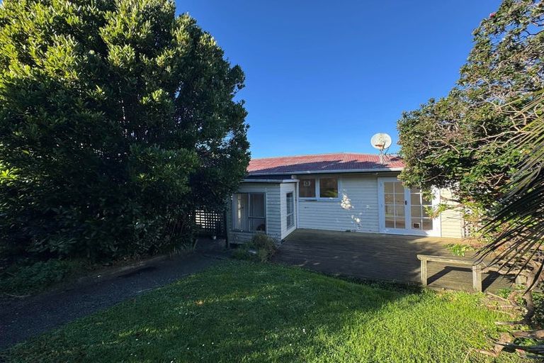 Photo of property in 251 Dowse Drive, Maungaraki, Lower Hutt, 5010