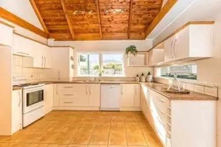 Photo of property in 150 Edinburgh Street, Pukekohe, 2120