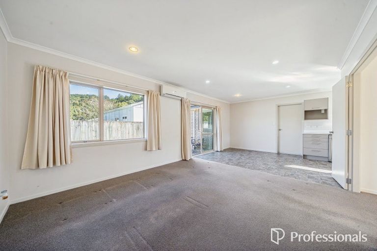 Photo of property in 21 Sun Valley Grove, Wainuiomata, Lower Hutt, 5014